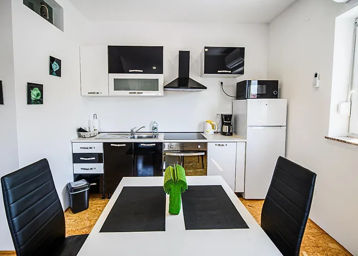 A1 Апартаменты *